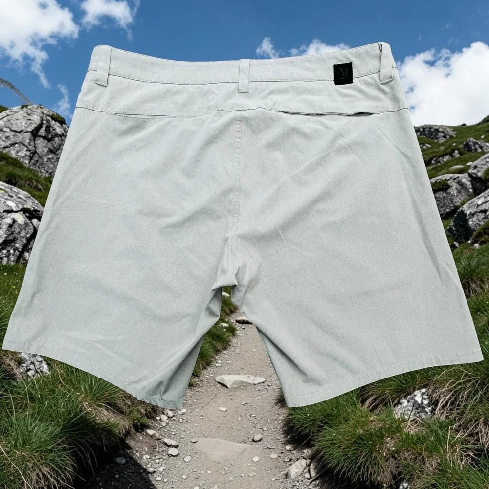 Vuori Aim Chino Golf Shorts Mens Size 36x8 Beige Style V368 Slash & Zip Pockets